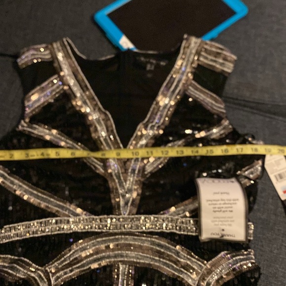 ⚡️SALE⚡️NWT Aidan Mattox beaded cap sleeve dress - Picture 3 of 4